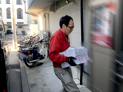 地域にある新聞販売店様へのルート配送になります。